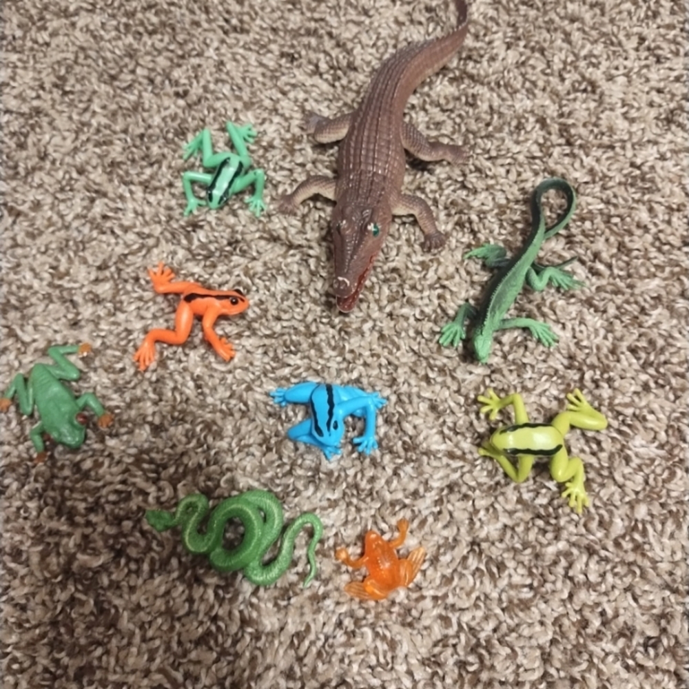 Vibrant Reptile and Amphibian Toy Collection